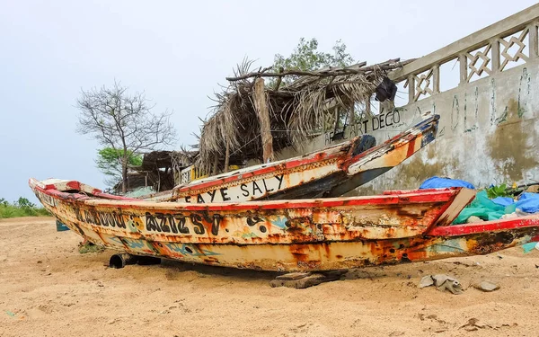 Senegal 'in Afrika kıyısındaki Cayucos adaları