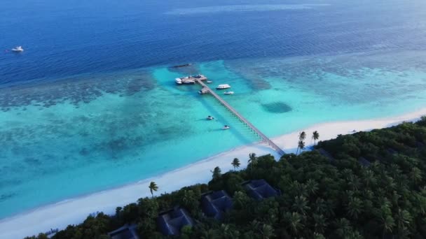 Мала Яхта Човнів Пристань Острові Ваккару Мальдіви Білий Піщаний Пляж — стокове відео