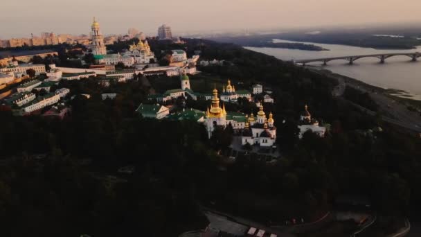 Kyiv Pechersk Lavra Banks Dnipro River Dawn Kyiv Ukraine Orthodox — 图库视频影像