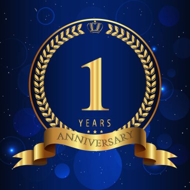 Koyu mavi bokeh arka planda izole edilmiş altın defne çelenkleri ve kurdelelerle 1. Yıldönümü kutlaması logosu. Doğum günü için en iyi tasarım, tebrik kartı, davetiye, poster.