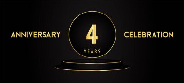 Siyah arka planda siyah ve altın kürsü kaidesi olan 4. yıl dönümü kutlaması logosu. Pankart, poster, tebrik kartı, düğün, doğum günü partisi, mezuniyet için özel tasarım..