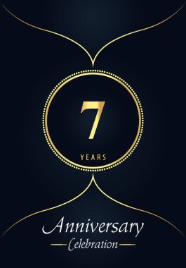 Mavi kömür arka planında altın noktalı daire ve Arap tarzı tasarımı olan 7. yıl dönümü kutlaması logosu. Düğünler için özel tasarım, mutlu yıllar, selamlar, seremoni, poster, afiş.