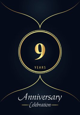 Mavi kömür arka planında altın noktalı daire ve Arap tarzı tasarımı olan 9 yıllık kutlama logosu. Düğünler için özel tasarım, mutlu yıllar, selamlar, seremoni, poster, afiş.