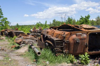 Ukrayna 'da savaş. Kyiv bölgesinde patlayan askeri teçhizat.
