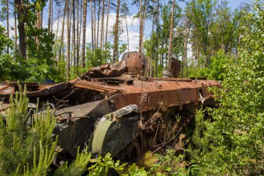 Ukrayna 'da savaş. Kyiv bölgesinde patlayan askeri teçhizat.