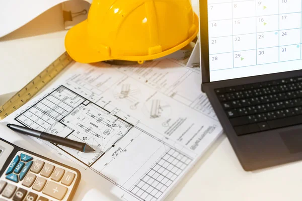 work schedule,Construction and system work,Engineers and architects work together on large projects.
