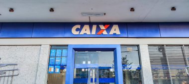 Federal Tasarruf Bankası 'nın banka şubesinin cephesi - CEF (Portekizce: Caixa the Federal), CAIXA olarak da bilinir..