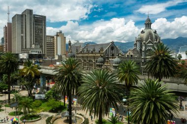 Medellin, Antioquia. Kolombiya - Ekim 06, 2021. Antioquia Hükümeti 'nin eski sarayı Rafael Uribe Uribe, Kolombiya' nın başkentinde bulunan bir kamu binasıdır..