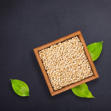 Kare kasede organik kinoa tohumları - Chenopodium kinoa