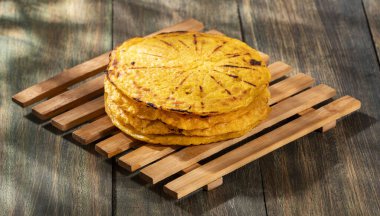 Toprak mısır tarlası - Geleneksel Kolombiya yemekleri