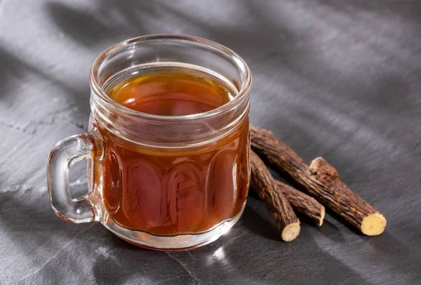 Tıbbi meyan kökü içeceği - Glycyrhiza glabra