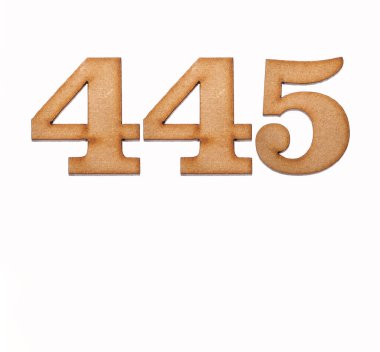 445 numara - Beyaz arkaplanda izole edilmiş bir tahta parçası