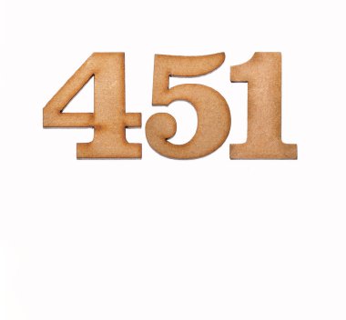 451 numara - Beyaz arkaplanda izole edilmiş bir tahta parçası