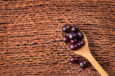 Euterpe oleracea - Taze organik acai üzümü