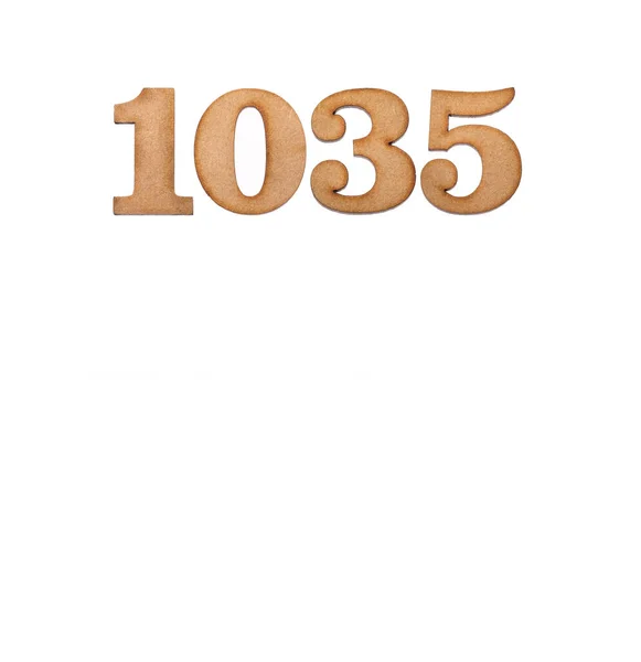 Nomor 1035 Pada Kayu Terisolasi Pada Latar Belakang Putih — Stok Foto