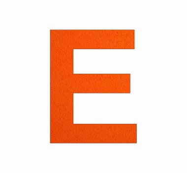 Köpüklü kauçuk arka planda E harfi.