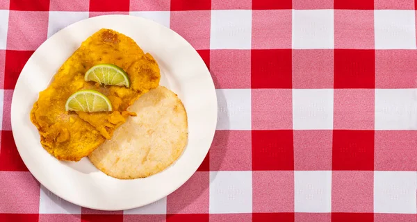 Fish Torta Arepa Colombian Street Food — Stockfoto