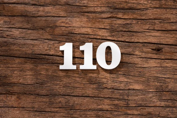 Numero 110 Legno Isolato Fondo Rustico — Foto Stock