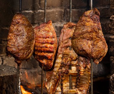 Doğu ovalarından kızartılmış et - Tipik Kolombiya yemeği