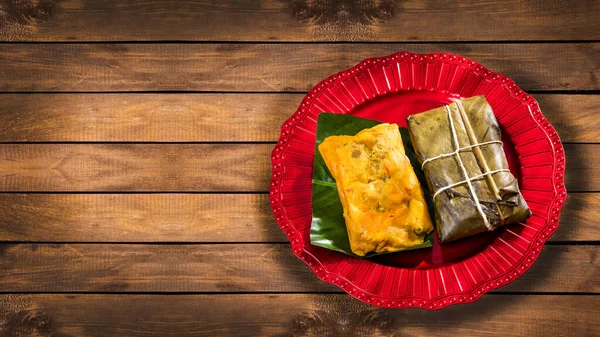 Delicious Tamales Wrapped Leaves Traditional Colombian Food — Stockfoto