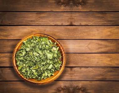 Organik kurutulmuş moringa yaprakları - Moringa oleifera