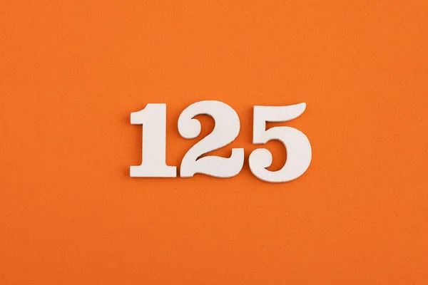 Αριθμός 125 Πορτοκαλί Αφρώδες Ελαστικό Φόντο — Φωτογραφία Αρχείου