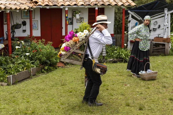 Μεντεγίν Antioquia Κολομβία Αυγούστου 2022 Silleteros Παρέλαση Πόλη Γιορτάζει Λουλούδι — Φωτογραφία Αρχείου