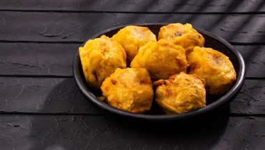 Kolombiya usulü kızarmış patates - Kolombiya sokak yemeği