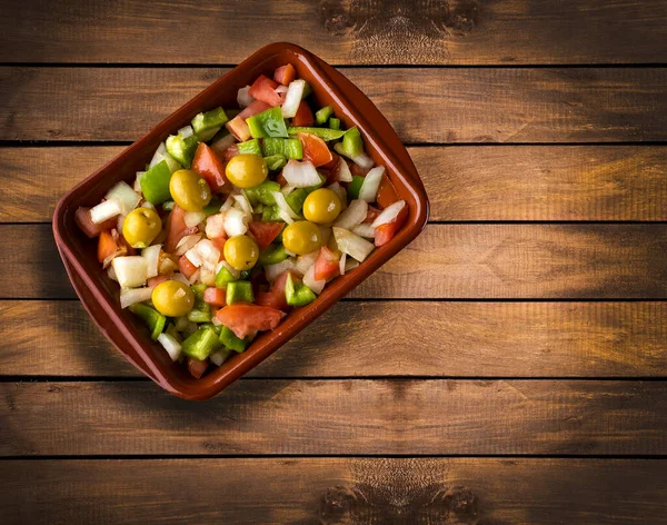 马略卡岛特有的夏菜 矩形黏土盘 — 图库照片