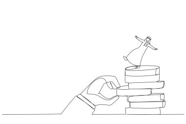 Dev el çekimleri para yığınından para çekmek Arap iş adamının düşmesine neden oldu. Yatırım riski, likidite, piyasa dengesizliği için metafor. Tek ve sürekli çizgi ar