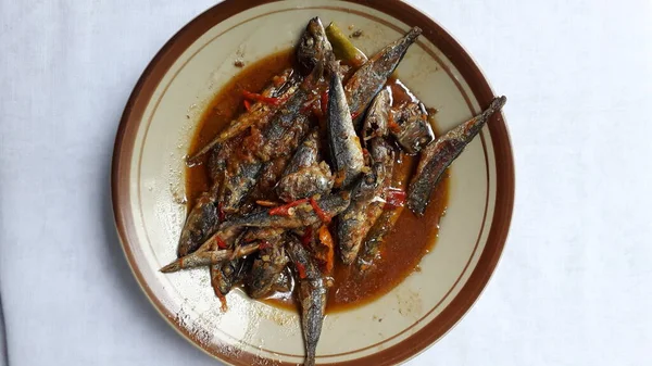Ikan Pindang Balado Fried Fish Hot Sauce Plate Indonesia — Stock Photo, Image