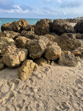 Okyanus önü Kaya Bariyeri 2