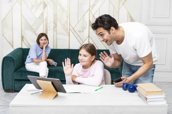 Cheerful Father Daughter Studying Online Together — Stock Photo, Image