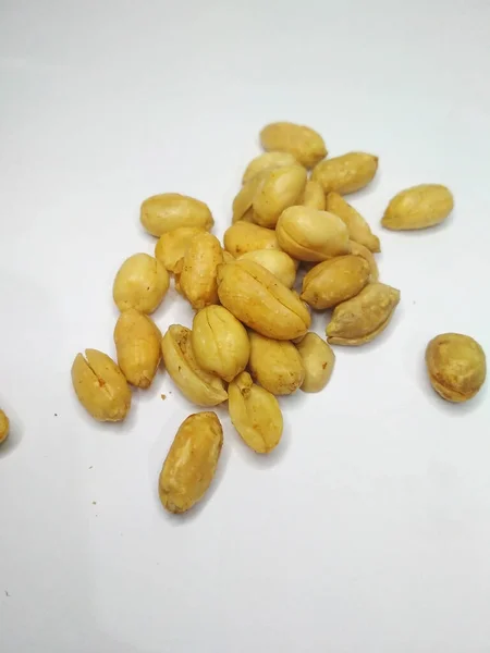 Kacang Goreng Fried Peanuts Indonesian Snacks Isolated White Background — Zdjęcie stockowe