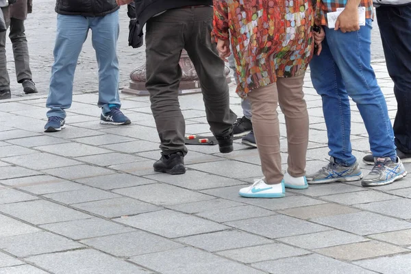 Paris France June 2019 Con Artists Perform Illegal Shell Game — Fotografia de Stock