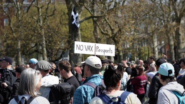 London April 2021 Unite Freedom Protest Covid Sceptics Demonstrators Opposing — Fotografia de Stock