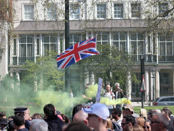 London April 2021 Unite Freedom Protest Covid Sceptics Demonstrators Opposing —  Fotos de Stock