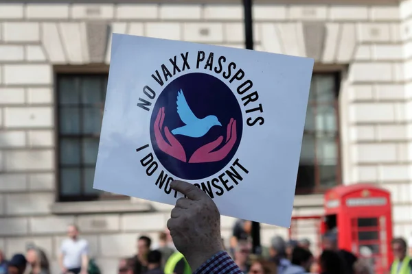London April 2021 Unite Freedom Protest Covid Sceptics Demonstrators Opposing — Foto de Stock