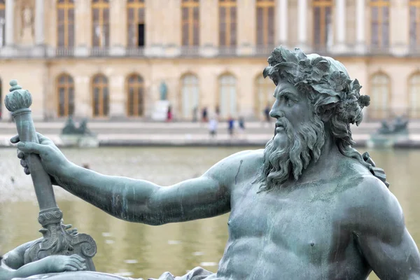 Версайлес Франция Июня 2019 Года Бронзовые Статуи Античных Богов Перед — стоковое фото