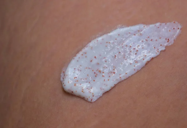 White Cream Cosmetic Scrub Skin — Fotografia de Stock