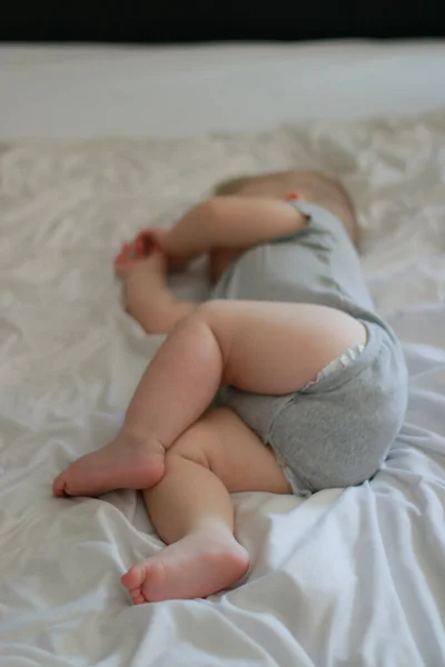 Close Sleeping Baby Boy Months Old Bed White Sheets — 스톡 사진