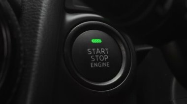 Bir arabada motoru çalıştır