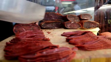 Slicing traditional Turkish 