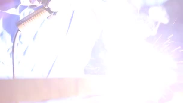 Welding Close Shot Dark Background Sparks Flying — Stock Video