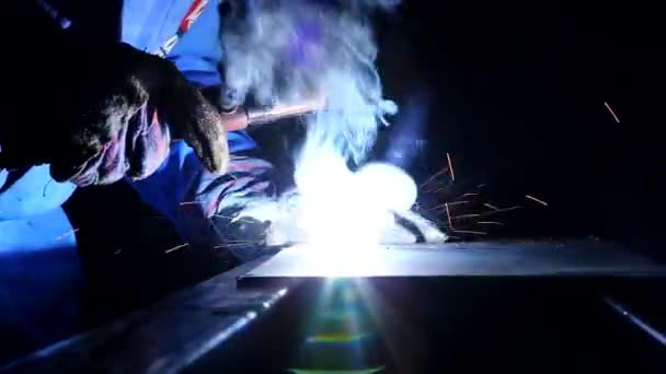 Welding Close Shot Dark Background Metal Table — Vídeo de stock