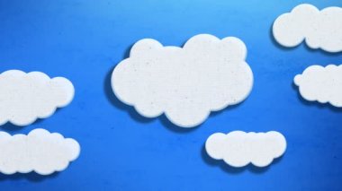 karikatür bulutlar 2d sahnede ekran boyunca yüzen