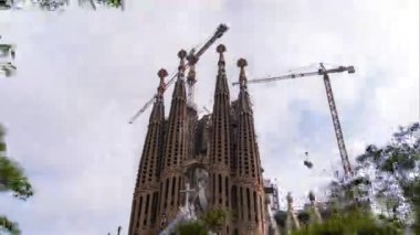 Sagrada Familia Barcelona İnşaat Süresi Süreleri