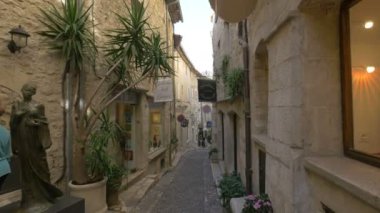 Art galleries on Rue Grande street, Saint-Paul-de-Vence