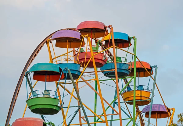 Old Ferris Wheel Childhood Attraction Amusement Park Ferris Wheel Blue — 스톡 사진