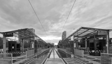 Şehir toplu taşıma durağı